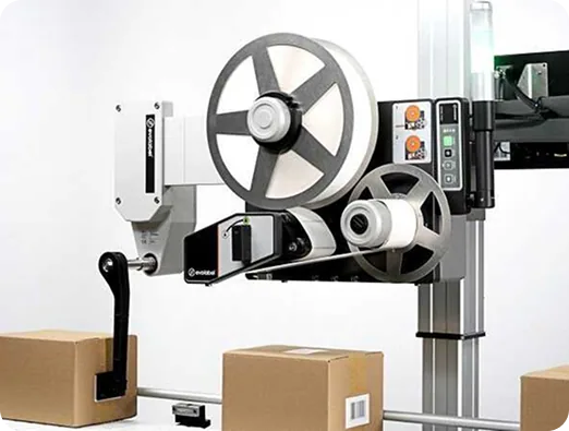 Evolabel print-and-apply systeem etiketteert dozen